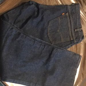 Levi’s. no tags, 38x 32. looks like  never worn.